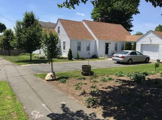 272 Lynnfield St, Lynn, MA 01904