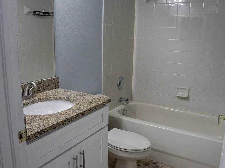 8223 Dunham Station Dr — Photo 11