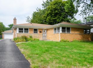 329 Wilshire Dr W, Wilmette, IL