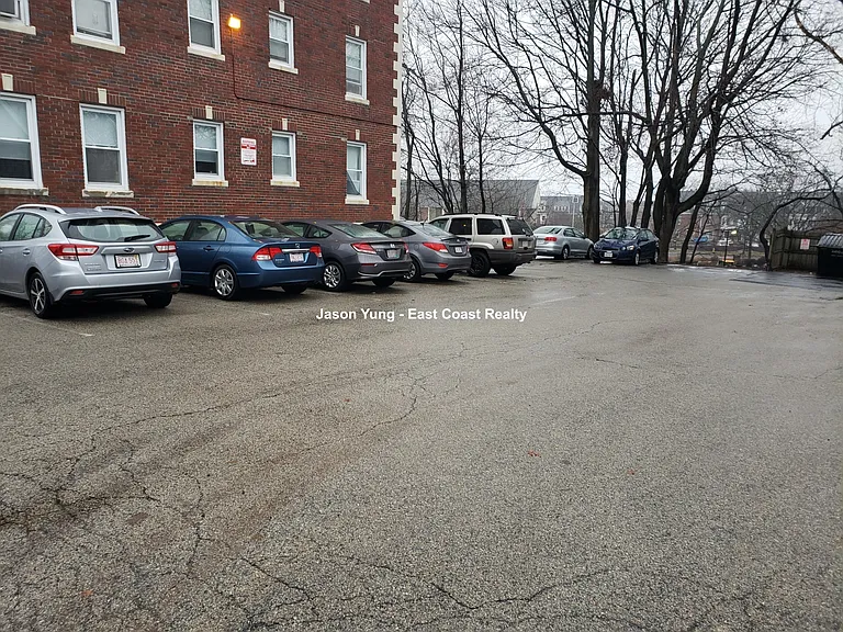 14 Russell St #24 — Photo 11