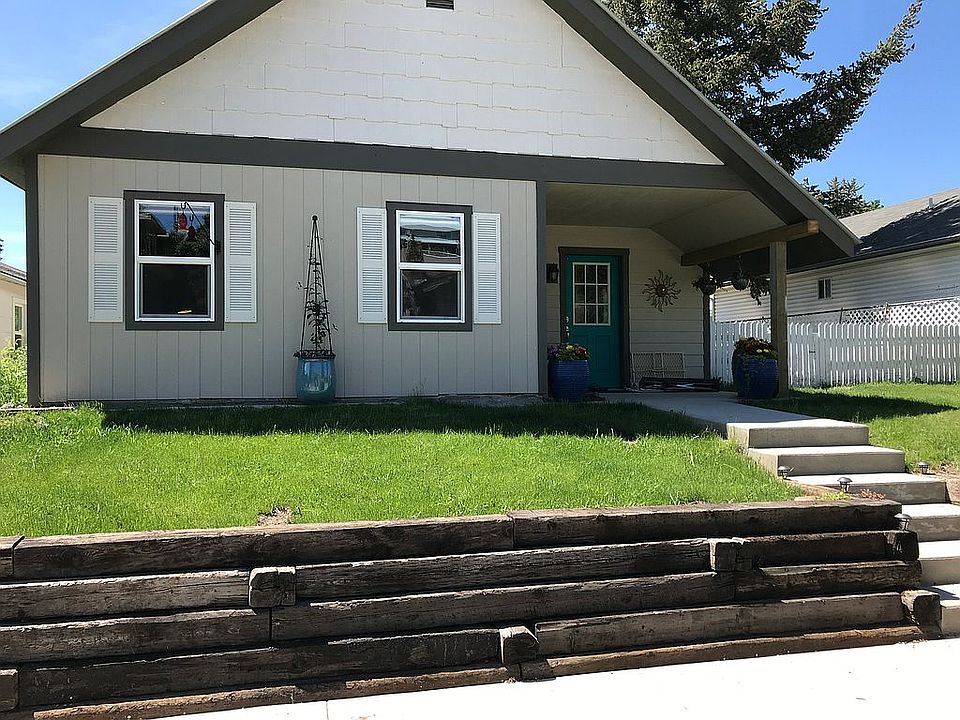 1st image of 307 2nd Ave E