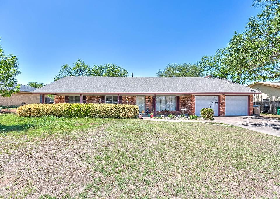 1st image of 11 Diana Ln