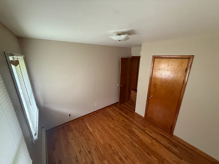 14 Norman Ln — Photo 3