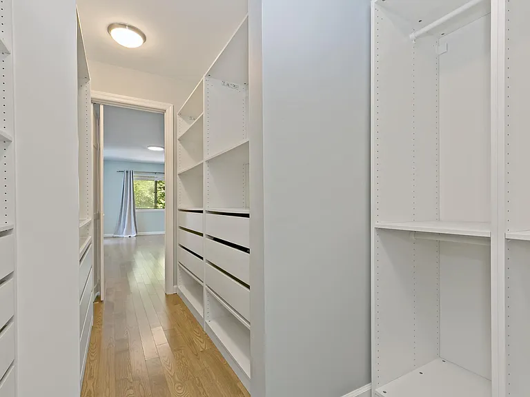 343 N Greeley Ave — Photo 21