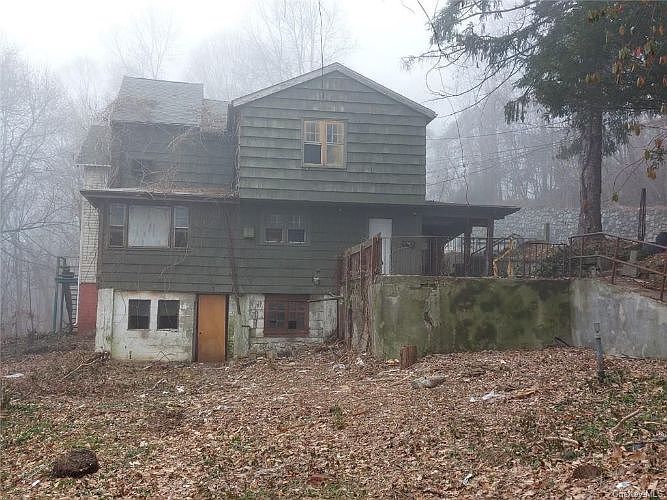 2nd image of 1658 Howard St