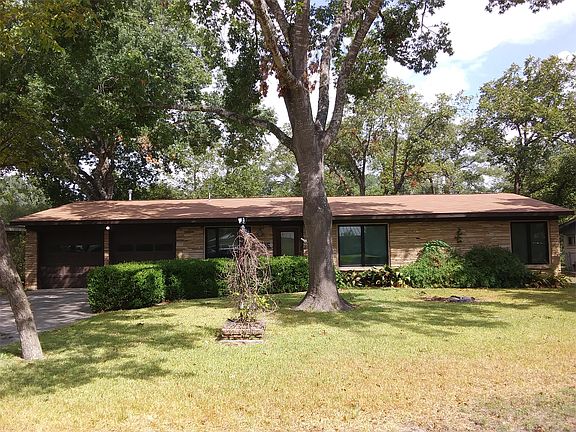 2nd image of 615 Rockhill Dr