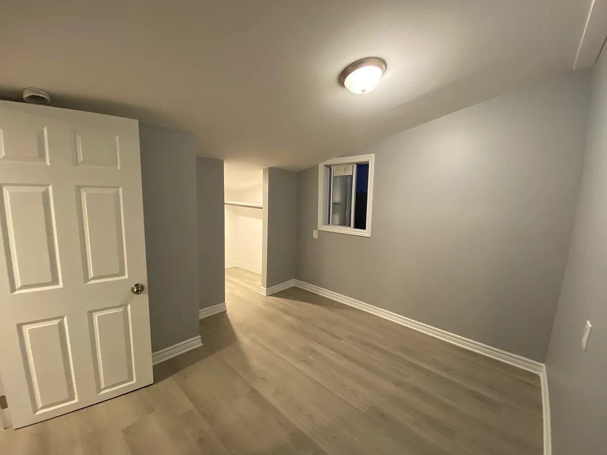 Building Photo - 4 Garland St #4