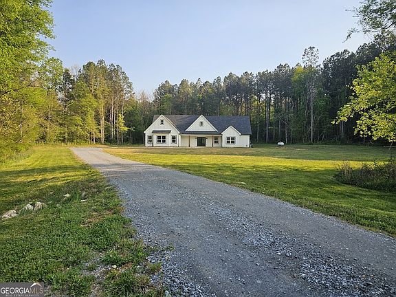 3rd image of 722 Prospect Rd