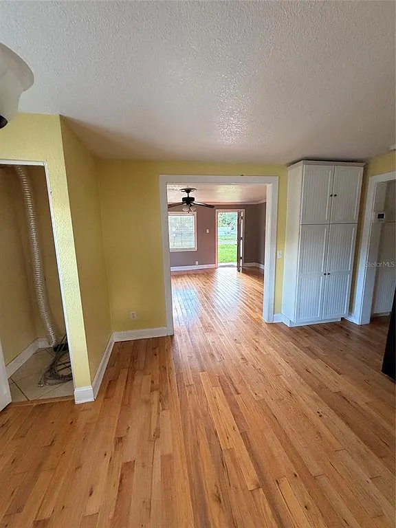 2 bed, 1.0 bath, 960 sqft, $2,000 — Photo 4