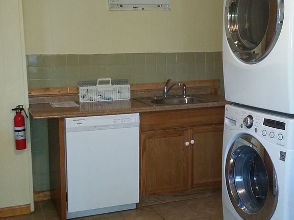 2nd image of 412 McKinley Ave