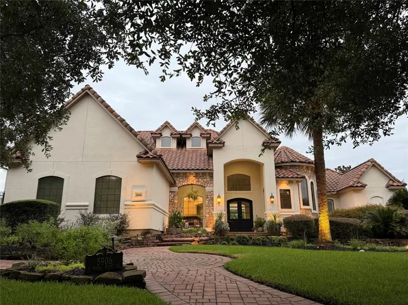 5906 Royal Point Dr, Kingwood, TX 77345