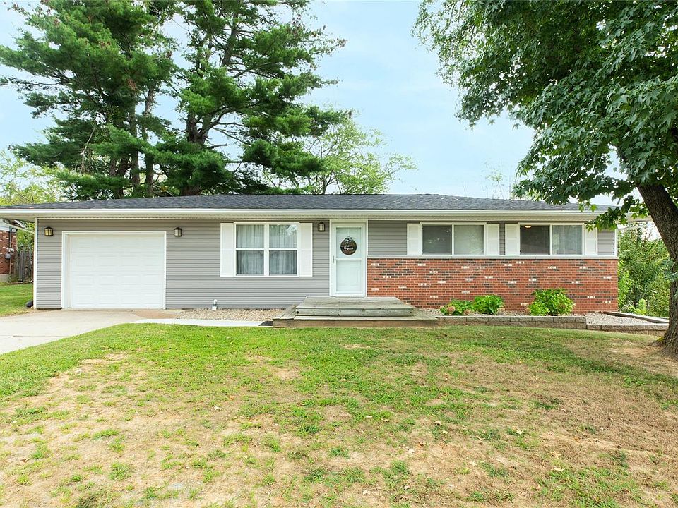 1st image of 5303 Englewood Dr