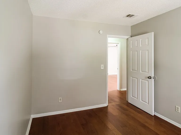 6229 Creekford Ln — Photo 12