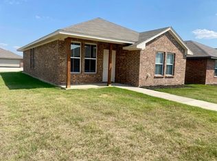 1282 Trailside Dr, Burleson, TX 76028