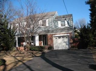 258 Berkeley Rd, River Edge, NJ 07661
