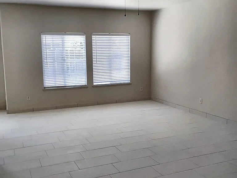 628 Gateway Dr — Photo 14