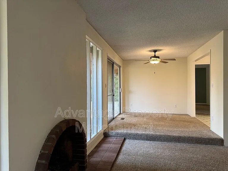 1440 NW Meadowgreen Pl — Photo 23