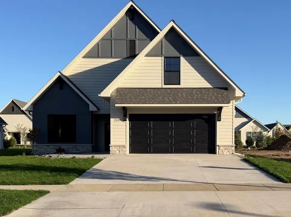 2237 Sharon Ln, Hudson, WI 54016
