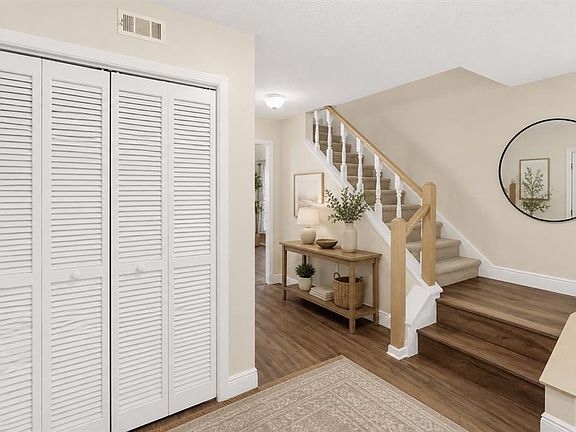 4th image of 10904 Autumn Oak Pl