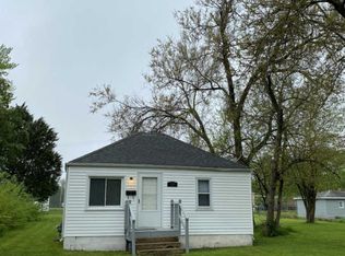 737 S Gordon Ave, Kankakee, IL 60901