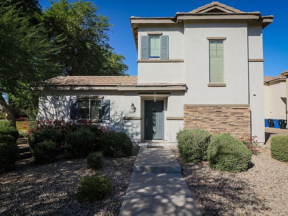 2nd image of 14082 W Country Gables Dr