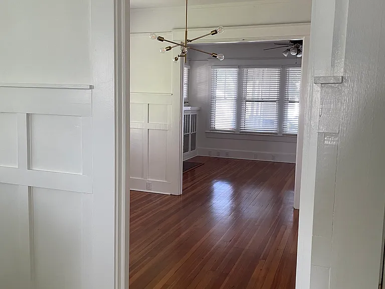 245 Reynoir St — Photo 18