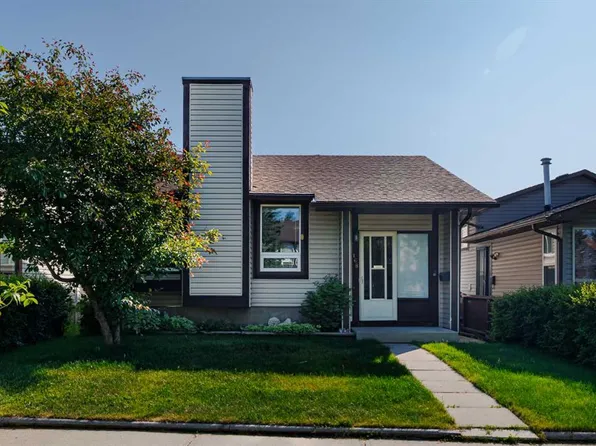 168 SW Macewan Glen Dr NW, Calgary, AB T3K 2G4