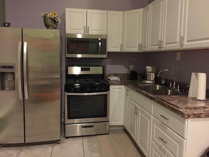 1st image of 4462 Denison Ave APT 1