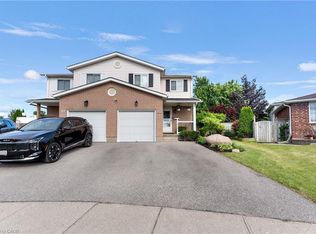 33 Remple Ct, Cambridge, ON N1P1C2
