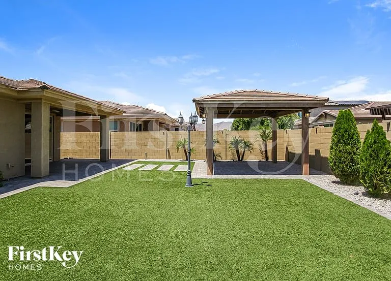 18742 W Colter St — Photo 15