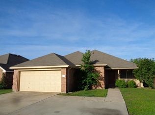 613 W Creek Dr, Royse City, TX 75189