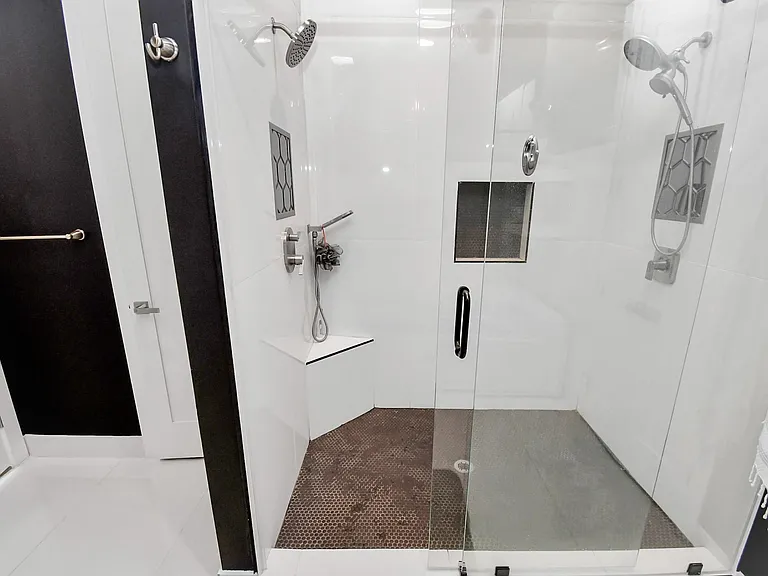 2303 Yupon St — Photo 38