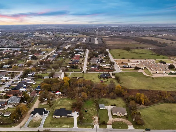 5912 Hereford Dr, Fort Worth, TX 76179