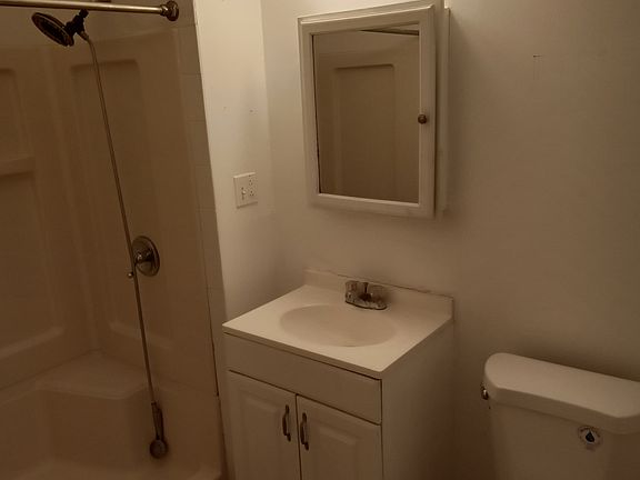 3rd image of 7 Osborne St #0