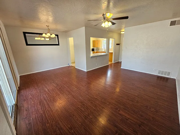 1509 Cuba Ave — Photo 9