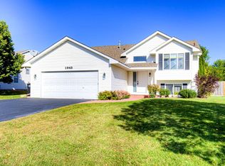 1943 Parkway Ave, Shakopee, MN 55379