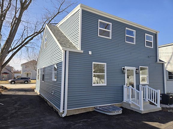 3rd image of 4578 North 127th STREET