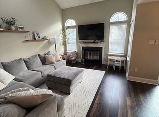 25 Knighton Ln, Mount Laurel, NJ 08054