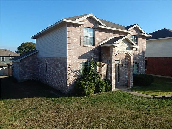 3rd image of 8720 Wood Homestead Dr