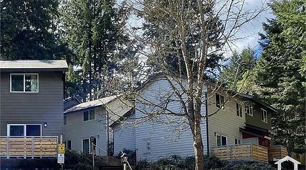 156 Montgomery Ave — Photo 5
