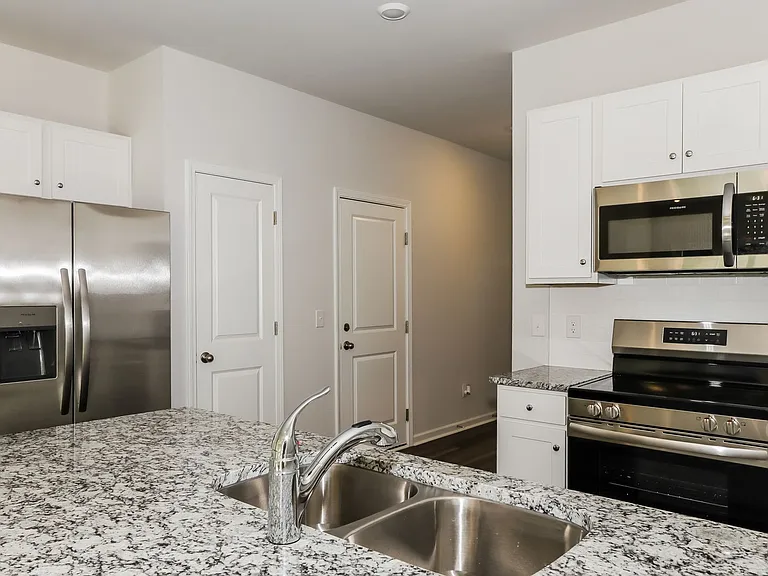 313 Parkington Ln #A — Photo 6