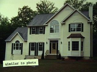 13 Country Way, Bethel, CT 06810