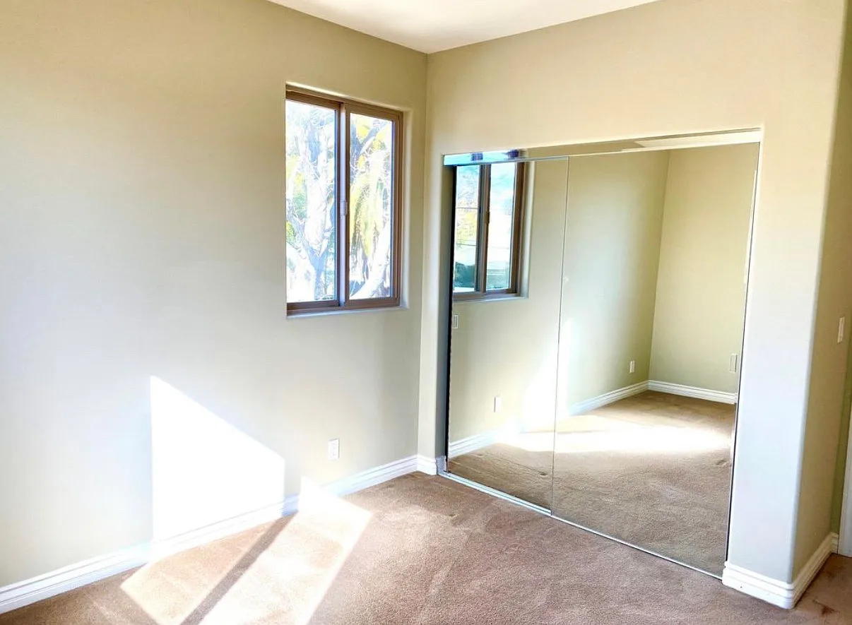 3 bed, 2.5 bath, 1900 sqft, $1,500 — Photo 2