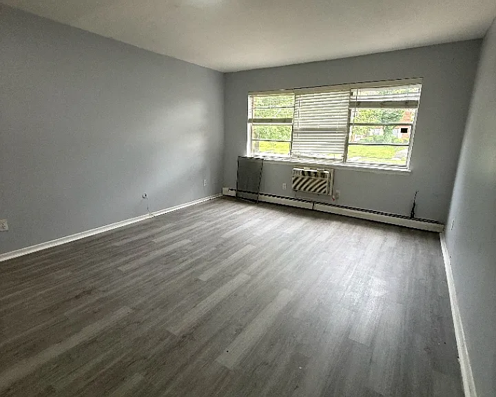 75 E Park St #11A — Photo 7
