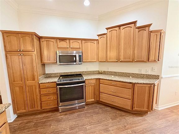 5th image of 2542 FLINTSHIRE AVENUE