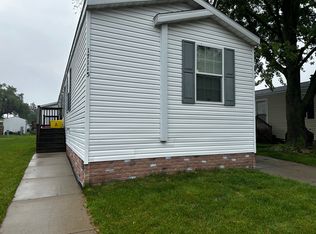 17115 Brunswick Dr #687, Macomb, MI 48044