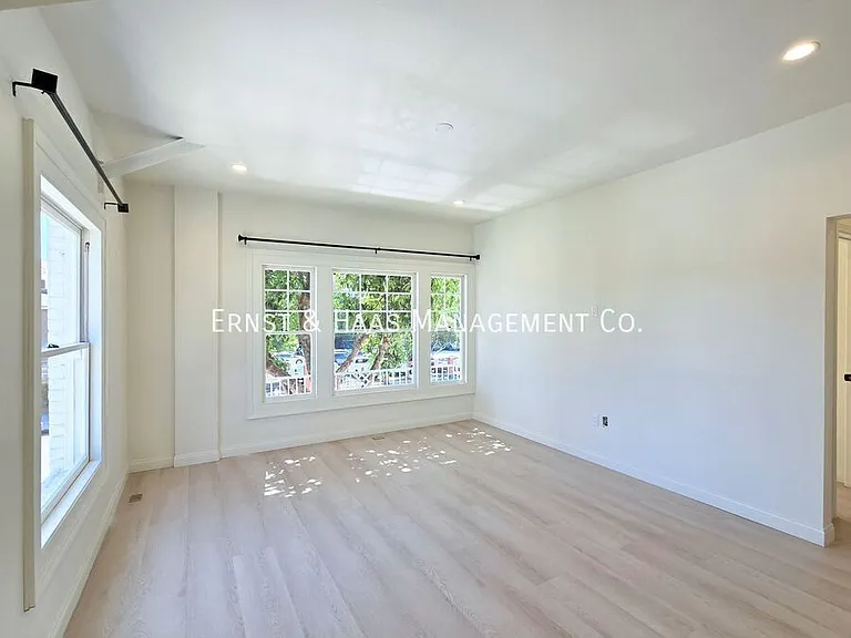321 Chestnut Ave #6 — Photo 5