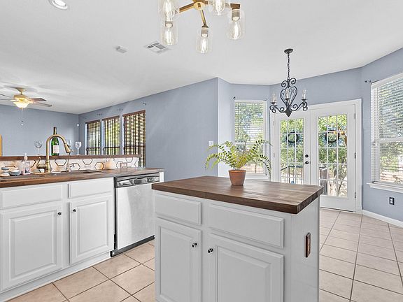 4th image of 2128 Faldo Ln