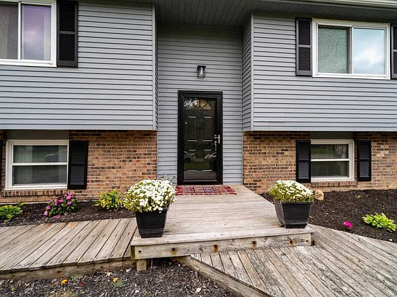 4th image of 1364 Cottonwood Ct