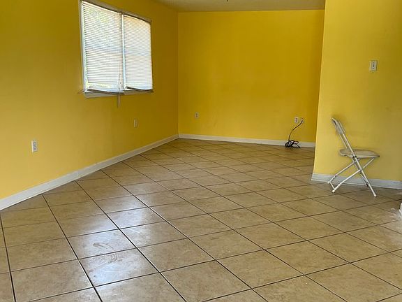 2nd image of 5747 Pauline Dr